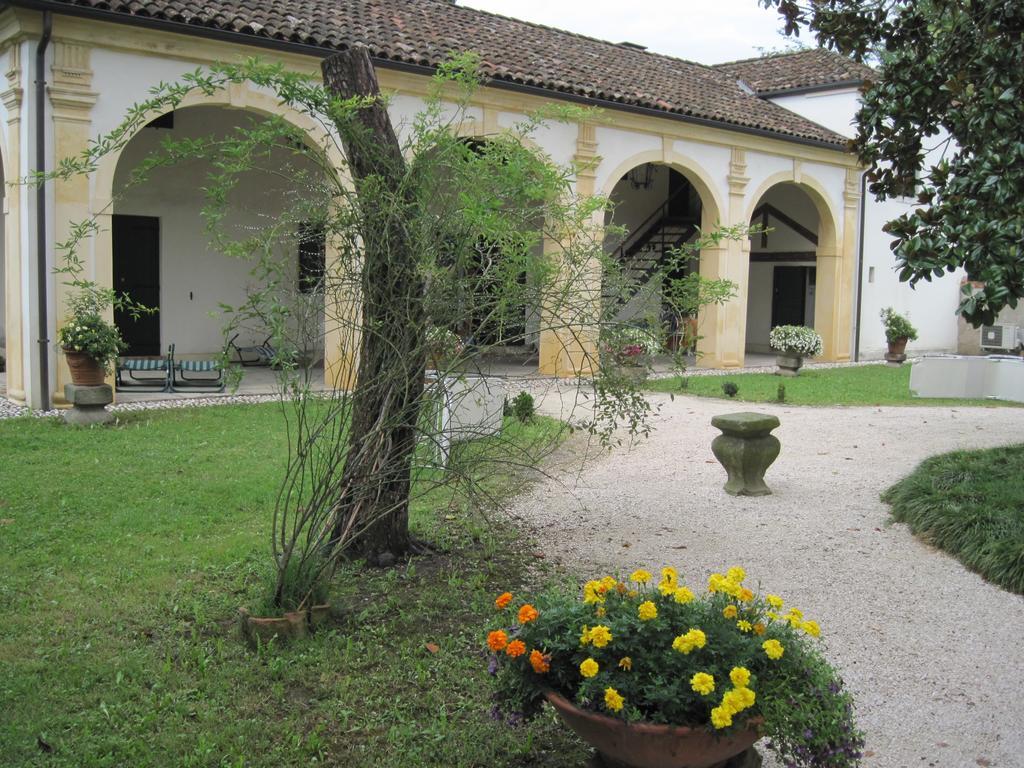 Apartment Pastori *
